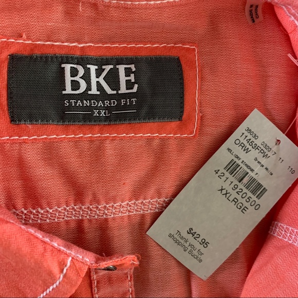 ❌SOLD❌NEW Buckle short sleeve button down - Picture 5 of 8